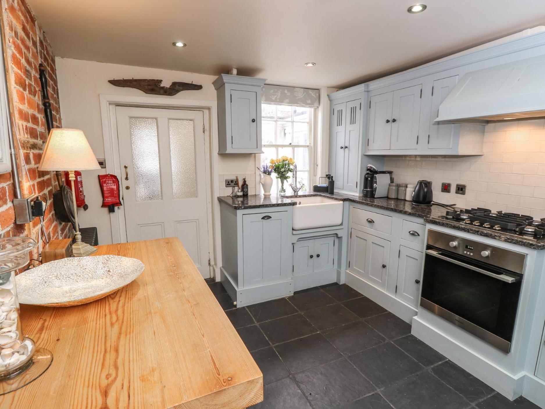 Captains Row Lymington Extérieur photo